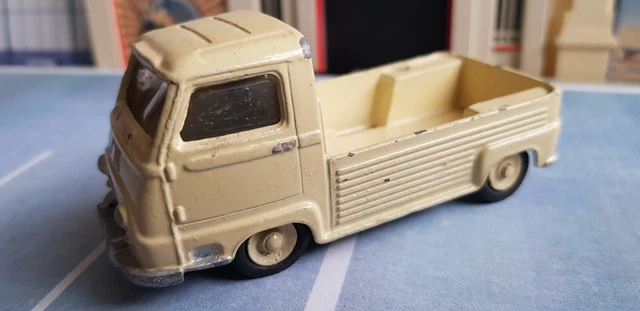 Dinky Toys Au 1/43Eme Renault Estafette Pick-Up Refs 63 Bonne Base Pour... 2