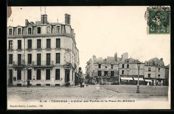 CPA Thouars, L´Hôtel des Postes et la Place St-Médard 1907