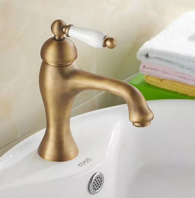 Grifo antiguo de latón de una sola palanca para baño grifos mezcladores de agua fría y caliente Qnf102