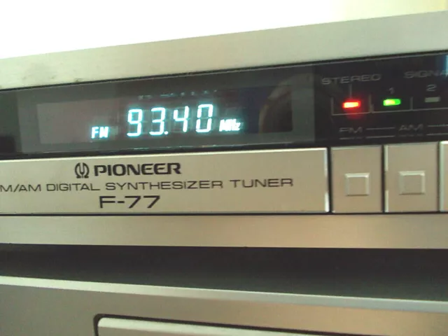 radio stereo Pioneer F-77 Digital Tuner sintonizzatore