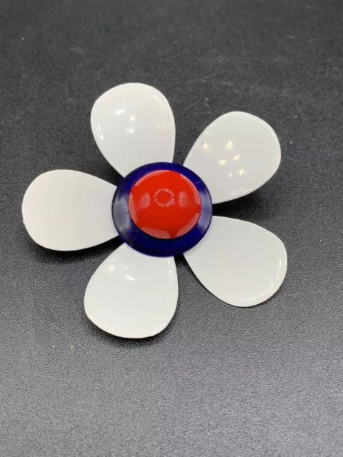 Vtg Red White Blue Petal Flower Power Enamel Fashion Brooch Scarf Lapel Pin. D