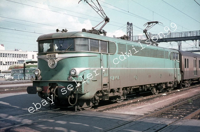 35mm French Railway Slide - SNCF Class BB 25200 No. 25217 Electric c1971 [H442]