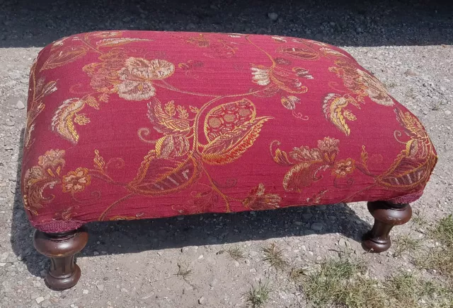 Mahogany Carved Footstool / Stool  (FS130)