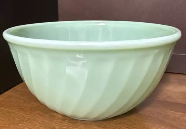 Oven Fire King Ware Jadeite Swirl ~ Shell 9" Mixing Bowl Vintage circa 1948