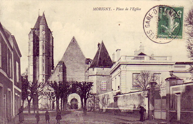 CPA 91 près Etampes Etrechy Maisse MORIGNY Champigny Place de l'Eglise 1914