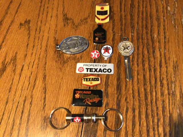 Original 10 Texaco items Racing Pins, Key Chains & uncut Texaco Classic Car Key