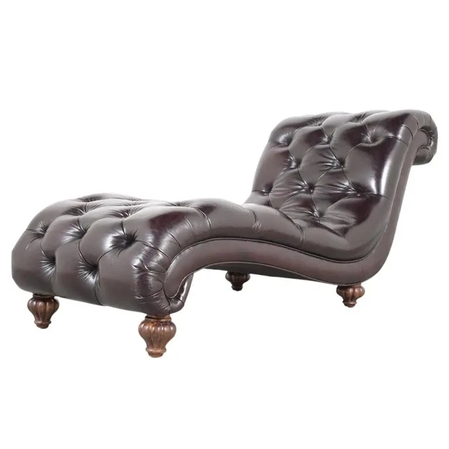 Classic Elegance: 1980s Chesterfield Chaise Lounge in Dual-Tone Leather