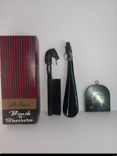 Vintage Horse Head Handle Wall Plaque Brush N Shoehorn Jockey Gift Set Black