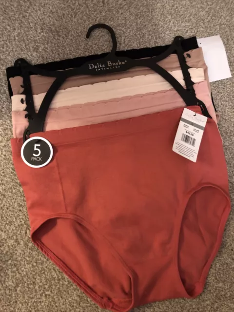 Stylish Delta Burke Intimates Panties - Size 2X