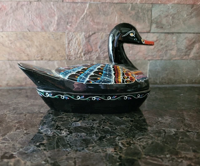 Vintage Lacquerware Art Duck Trinket Box, Jewelry Box, Burmese Folk Art