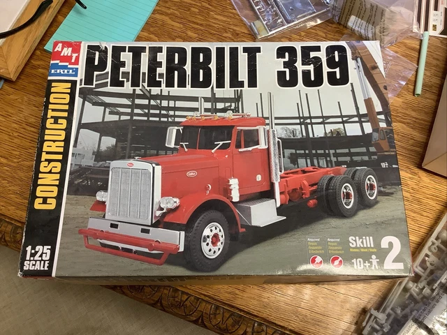 AMT 1:25 BAU Peterbilt 359 LKW Schlepper Modellbausatz #31005 offene ...