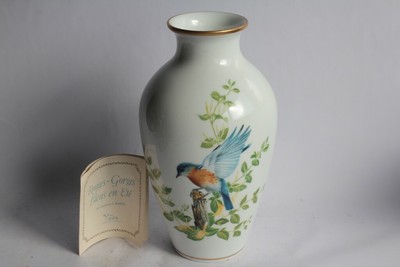 Vase porcelaine A 58752 Rudisill Franklin Mint Rouges-Gorges Bluebirds J 
