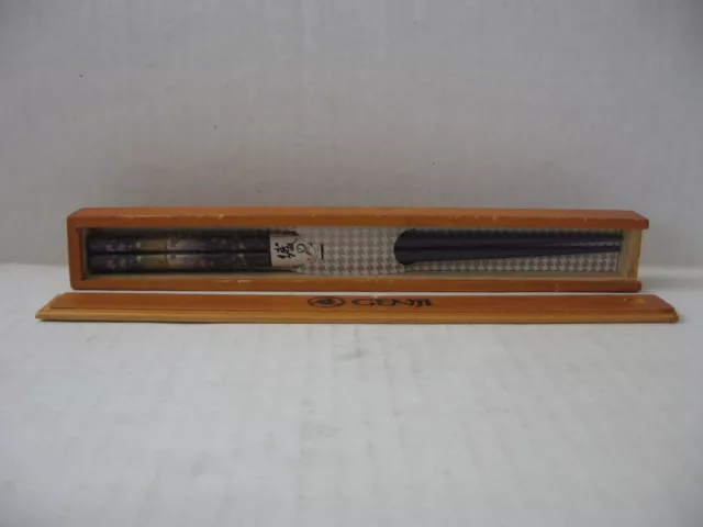 Genji Purple/Lilac Reusable Chopsticks in Wooden Box Japanese Restaurant