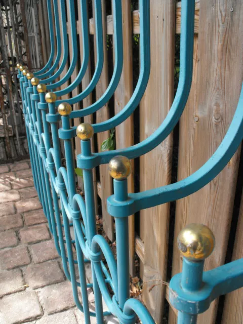 Gitter, Ziergitter, Fenstergitter, Fensterkorb, Eisen massiv geschmiedet, blau