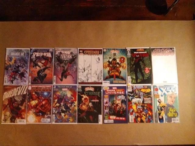 Lot of 16 Marvel comic books including X-Men and Spiderman