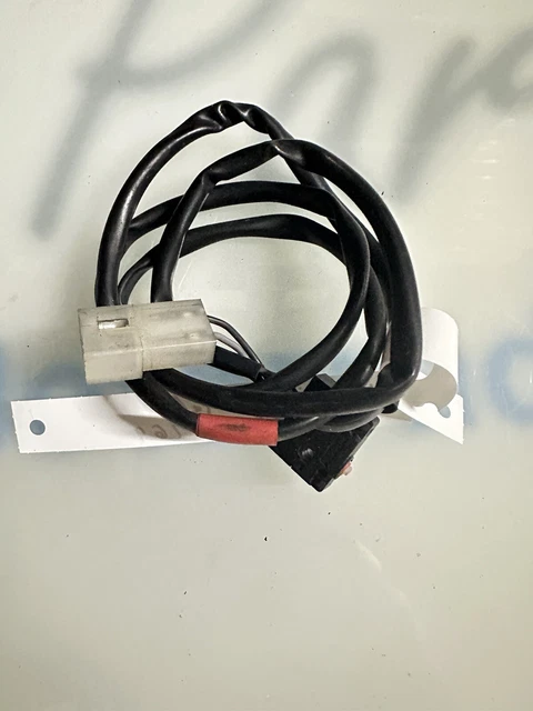 URO Parts Interruttore Luce Freno 443 945 515 | Ricambio Originale Per Audi E Volkswagen - 3