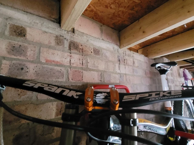 Spank spike vibrocore Riser Bars