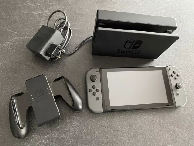 Nintendo Switch Konsole 32 GB mit Joy-Con - Grau