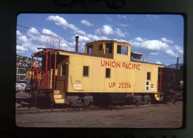 Union Pacific UP CA-6 Caboose #25356 - Duplicate 35mm Railroad Slide