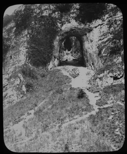 Magic Lantern Slide REYARDS CAVERN DOVEDALE C1890 VICTORIAN PHOTO DERBYSHIRE