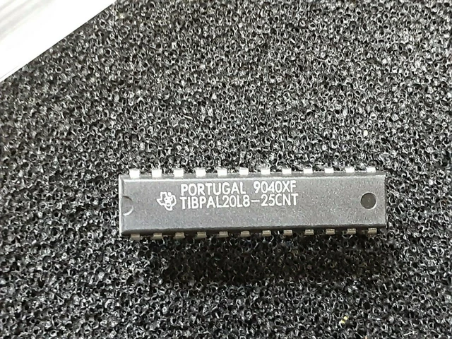 Ti Pièce #TIBPAL20l8-25CNT PLD Programmable Logique Pal Puce 25 NS Dip Paquet