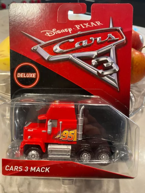 Disney Pixar Cars camion Mack transporteur de 33 cm avec rampe et r