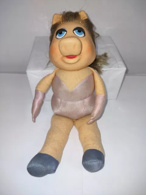 Vintage 1977 Jim Henson Fisher Price Miss Piggy Hand Puppet.No clothing