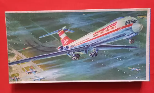 1:100 VEB Plasticart, ILYUSHIN IL-62 der AEROFLOT