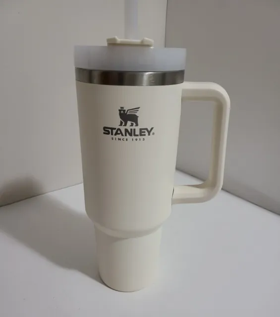 Stanley40 oz Tumbler Quencher H2.0 Cup w/ handle-CREAM SPECKLE