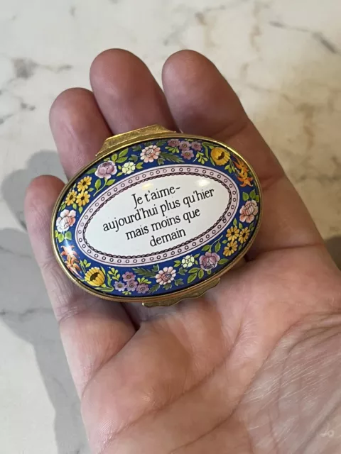 Vintage Halycon Days Emaille Pillendose französisches Liebeszitat seltene Sammler