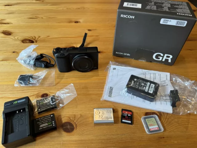 Ricoh GR IIIx 24MP f/2.8 40mm Compact Digital Camera - Black (15286)