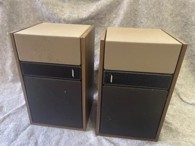 2 Bose 301 Series II  Lautsprecher Direct/Reflecting Loudspeaker System