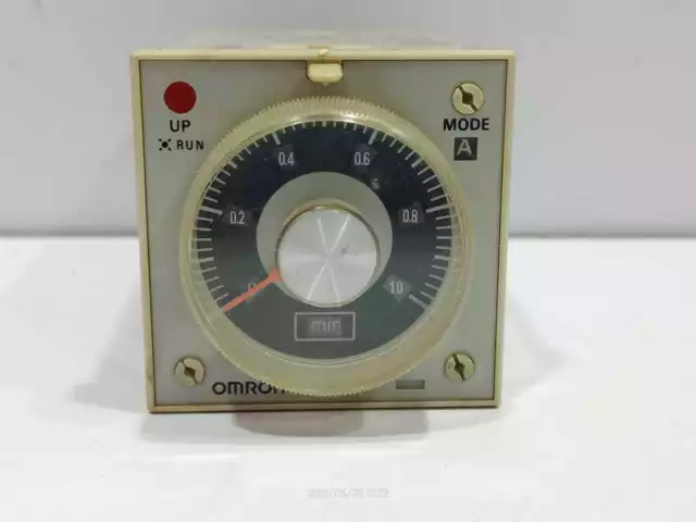 Omron H3BA-305 Minuteur 0-1.0 Minute 24VDC 5A 250VAC Résistif Charge