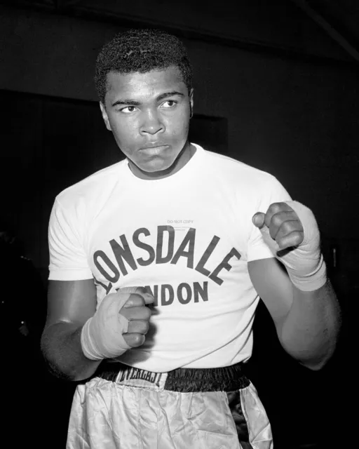 Cassius Clay Trains For 1963 Fight Muhammad Ali - 8X10 Publicity Photo (Zy-169)