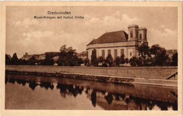 CPA AK DIEDENHOFEN - Mosel - Anlagen mit Kathol. Kirche (454892)