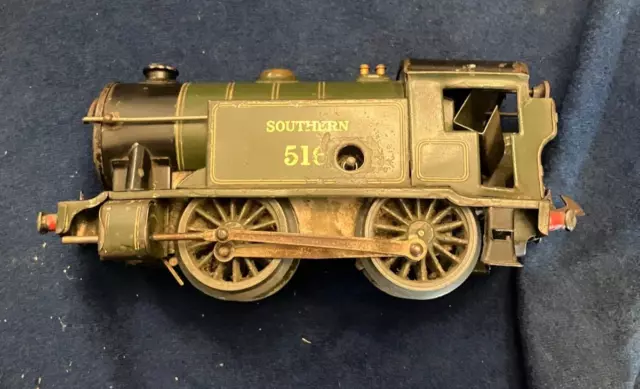 Hornby clockwork/wind up antique all metal locomotive, 516 Southern