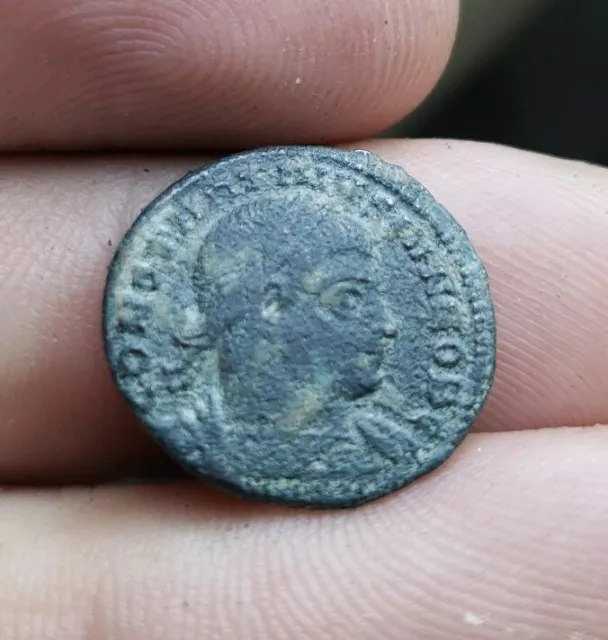 CONSTANTINE II 337 -340 AD,  ROMAN IMPERIAL . Soldiers - 2 Standards