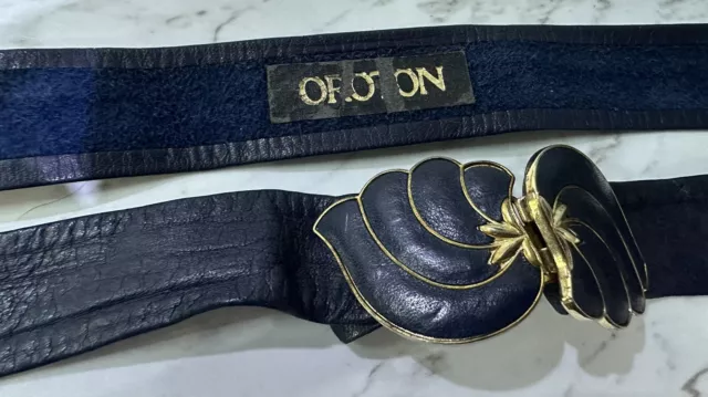 Vintage Oroton leather belt