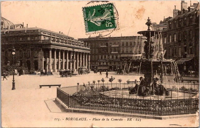 *41261 cpa Bordeaux - Place de la Comédie