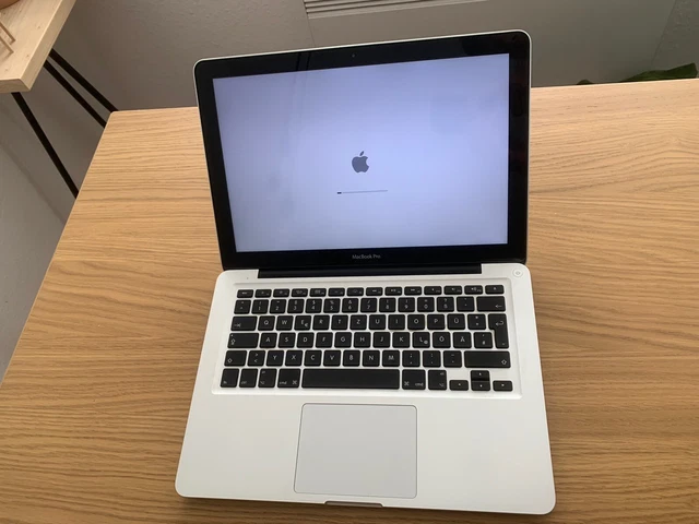 Apple MacBook Pro A1278 13 pollici (metà 2012) 8 GB RAM i5 500 GB SSD QUERTZ