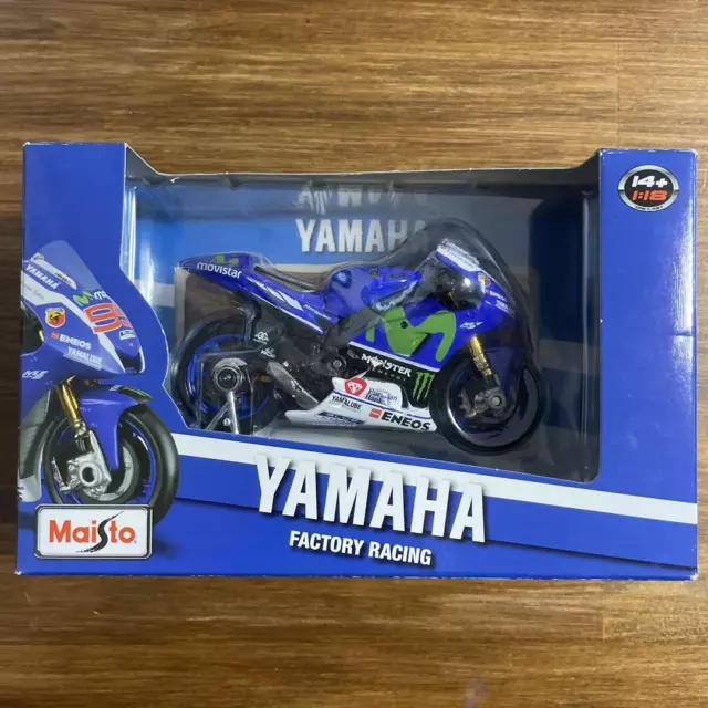 Achetez Moto Miniature Maisto - Yamaha Valentino Rossi Factory Racing Team  2015 Number 46, échelle 1:18