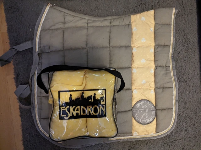 Eskadron Big Square Nici Set - Schabracke und Bandagen.