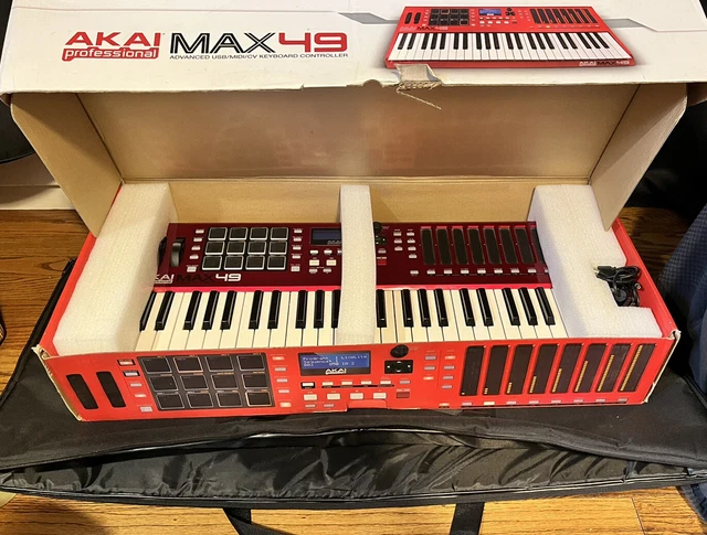 Akai max 49 - Professional MIDI Keyboard: Original box/cables + Carrying Case! Akai max 49 - Professional MIDI Keyboard: Original box/cables + Carrying Case!