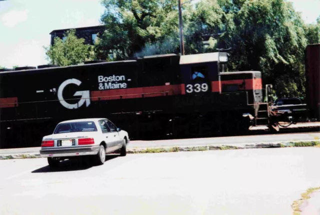 BOSTON & MAINE 339 Train Railroad Photo 4x6 #3748