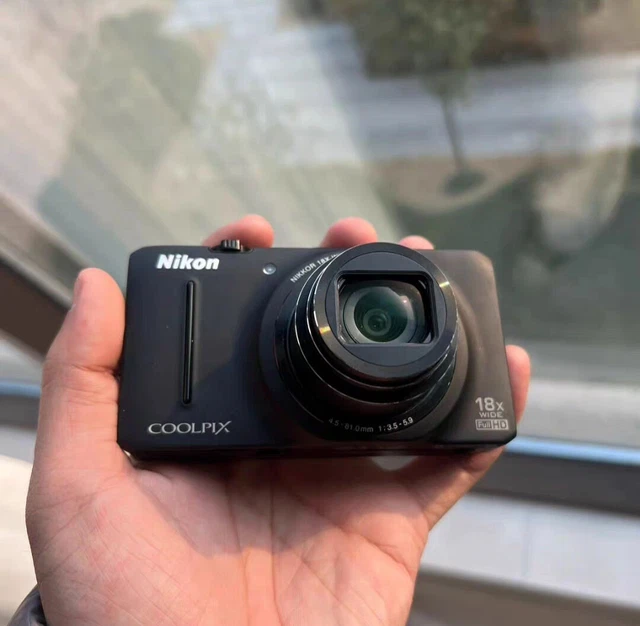 Nikon COOLPIX S6600 fotocamera digitale nera 16,0 MP zoom compatto 12x