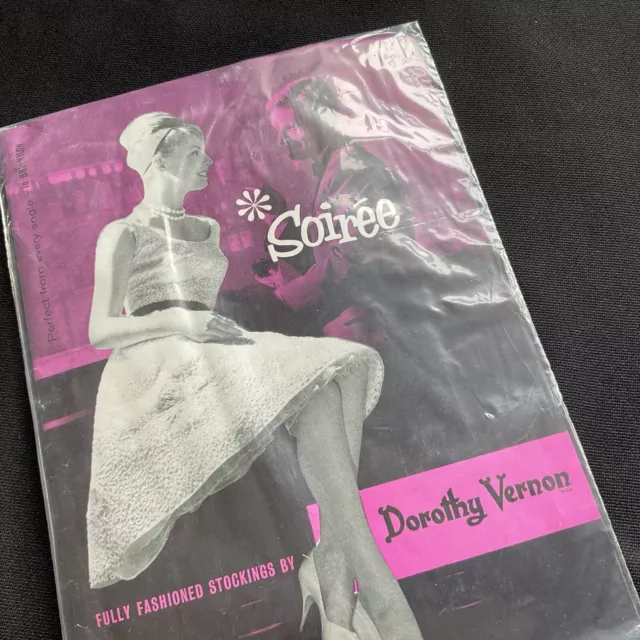 VINTAGE NYLONS STOCKINGS Soirée Dorothy Vernon  ~ SZ 11 FF SEAMED 15 DEN