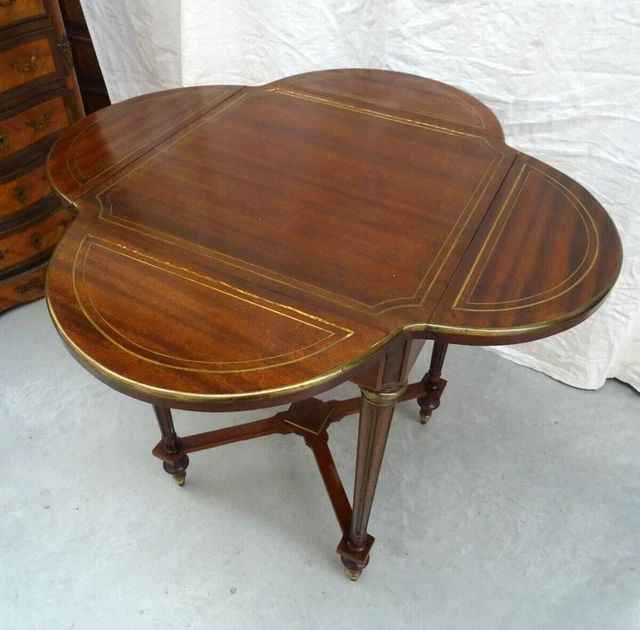 Tavolino Quadrifoglio A Due Piani Con Struttura In Metallo – Design Elegante, Senza Angoli, In EPS Ecologico, Per Soggiorno E Camera Da Letto