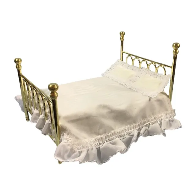 DOLLS HOUSE 1/12th   BRASS "DOUBLE" BED WITH MATTRESS AND BEDDING