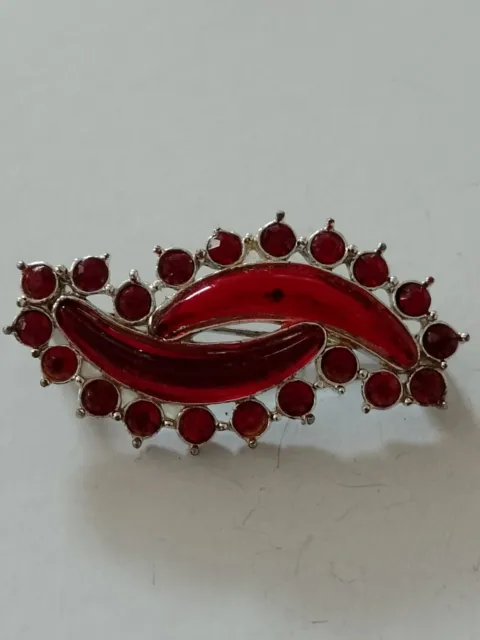 Art Deco Brooch.Silver Tone With Red Stones.Vintage.