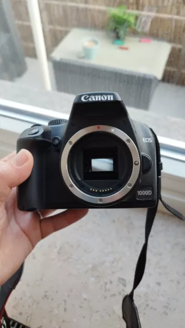 Canon EOS 1000D 10,1MP DSLR-Kamera - Schwarz (Nur Gehäuse)